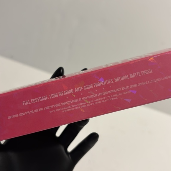 Jeffree Star Magic Star C28 Liquid Concealer - Picture 3 of 10